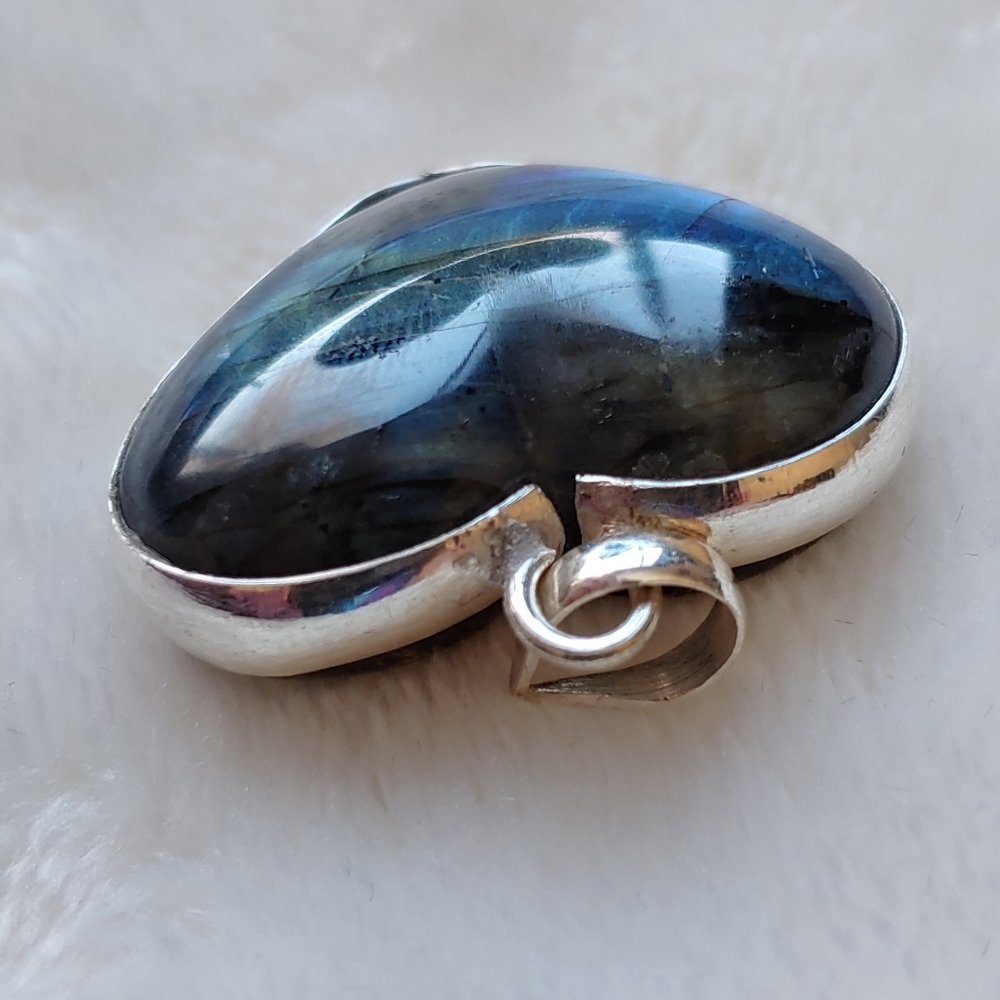 Labradorite - Picture 2 of 2